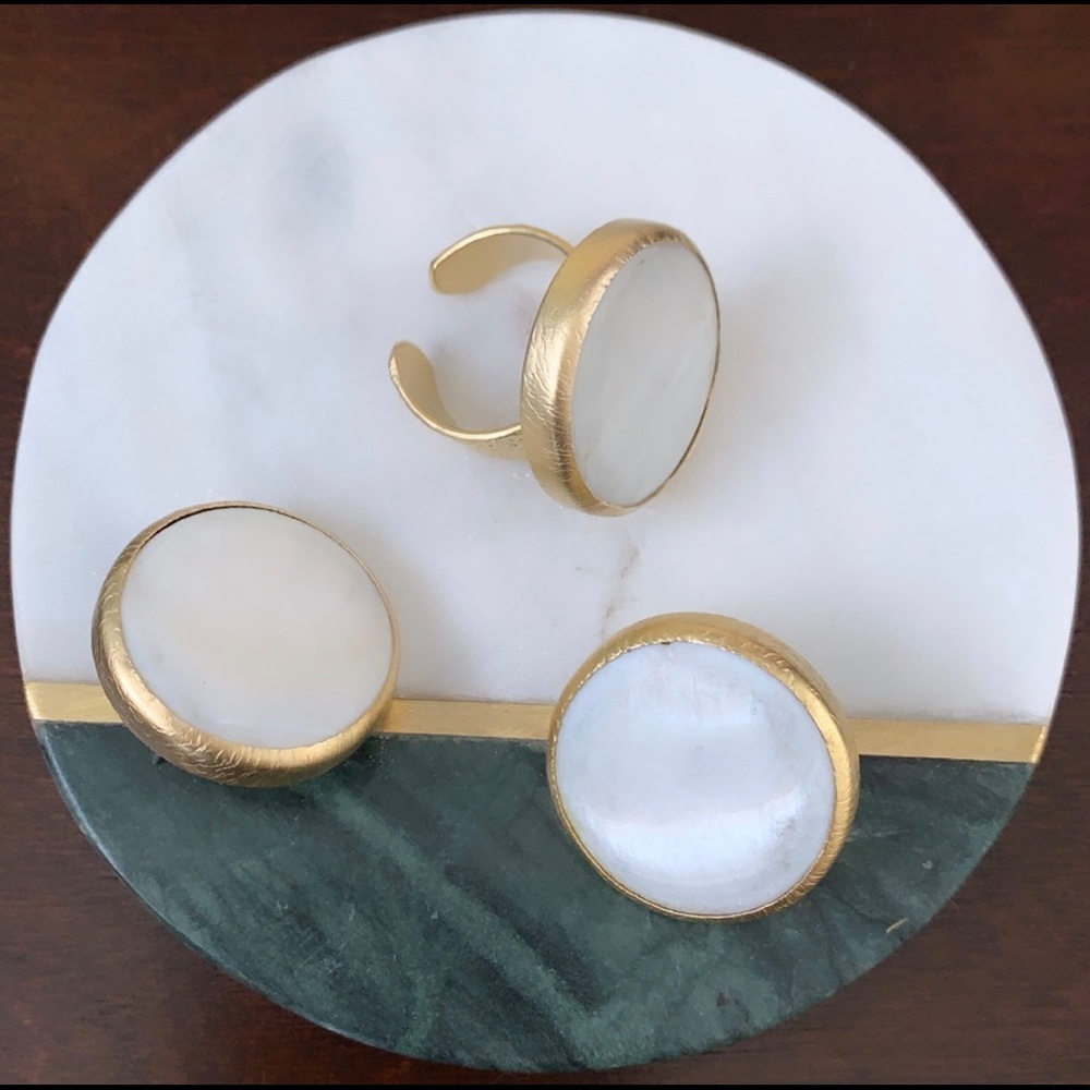 White Stone Set. NWOT